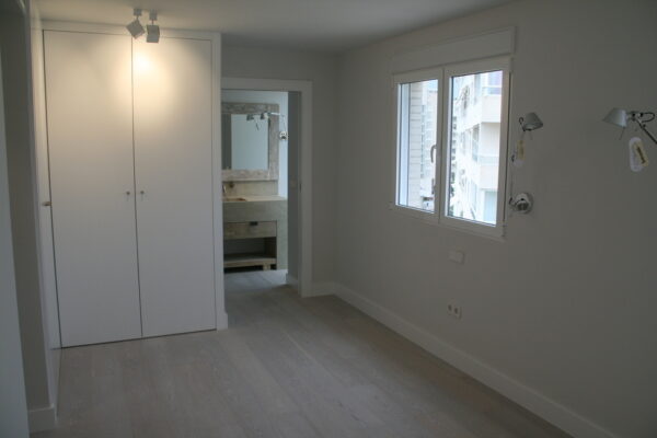 habitación con baño