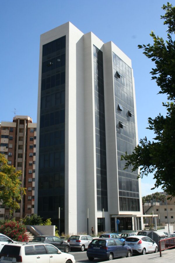 edificio de oficinas 7