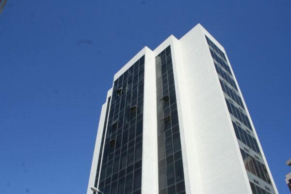 edificio de oficinas 14
