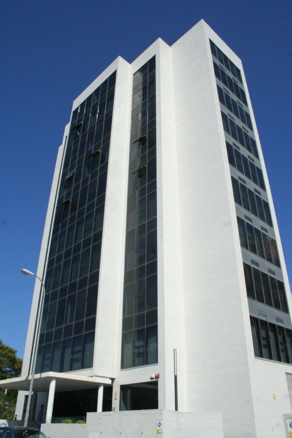 edificio de oficinas 15